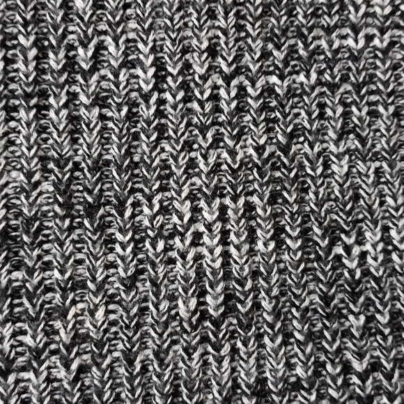 Woven High low Top - Picture 7 of 8